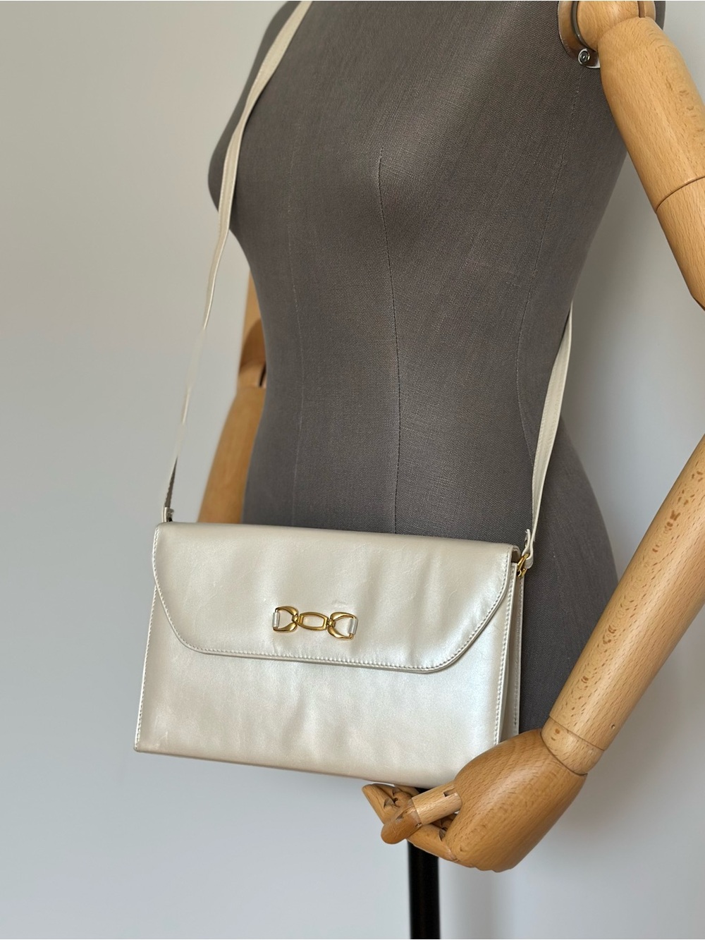 Vintage 90s Ivory Pearl Crossbody Bag Structured Gold Hardware Purse